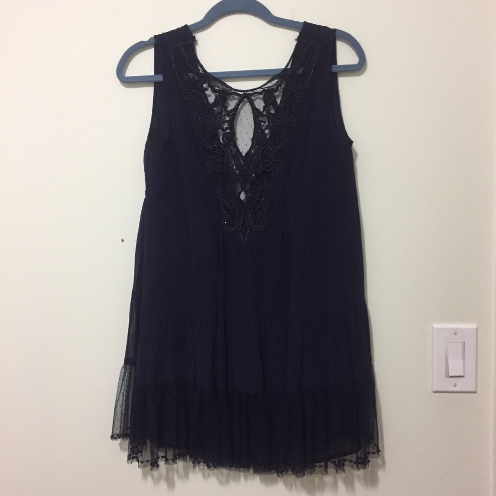 Long open back blouse (Size: Small)